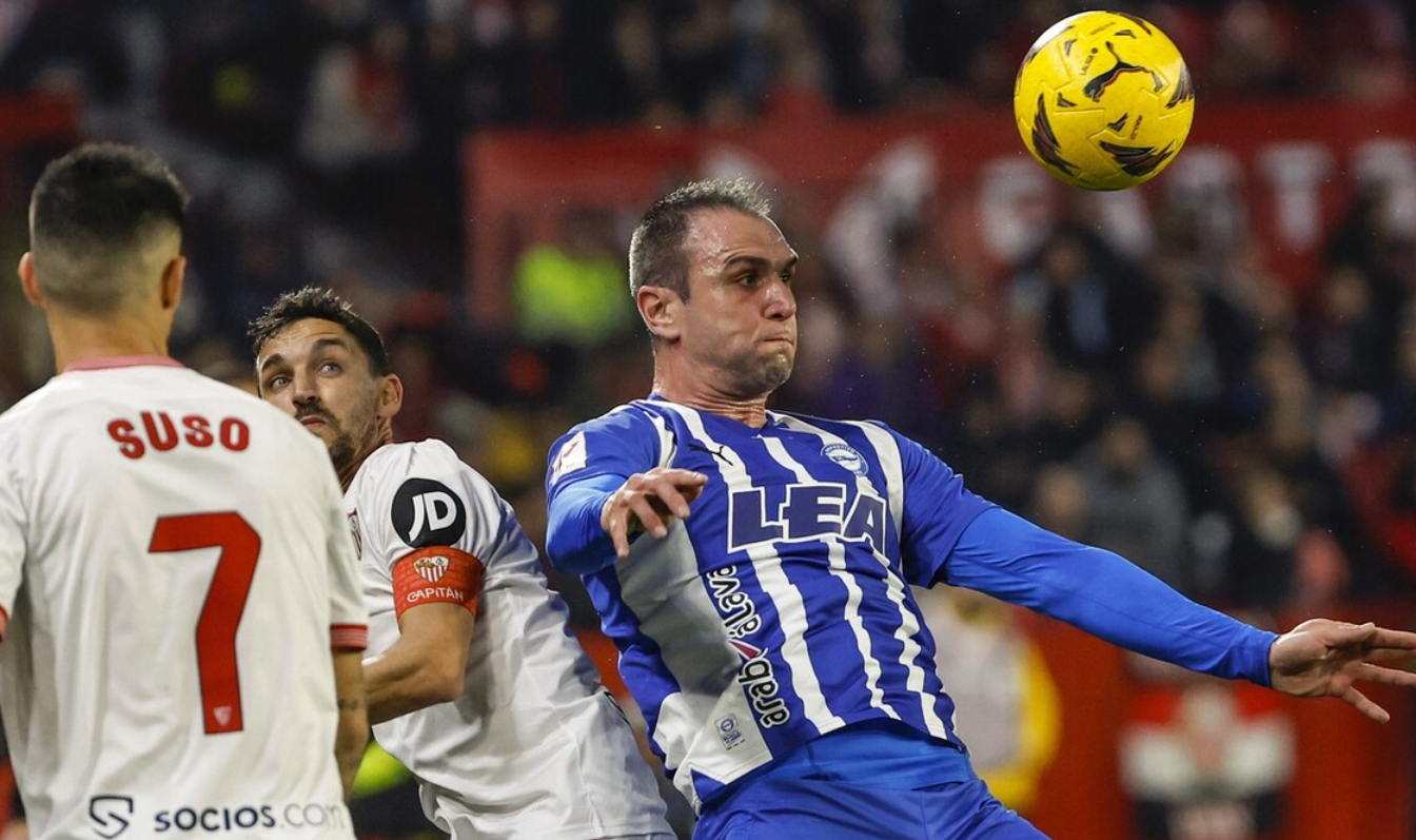 风云突变！皇家马德里转会期扳平良机；亚冠版图或变；压力陡增；高层口径保持一致(皇家马德里队标)